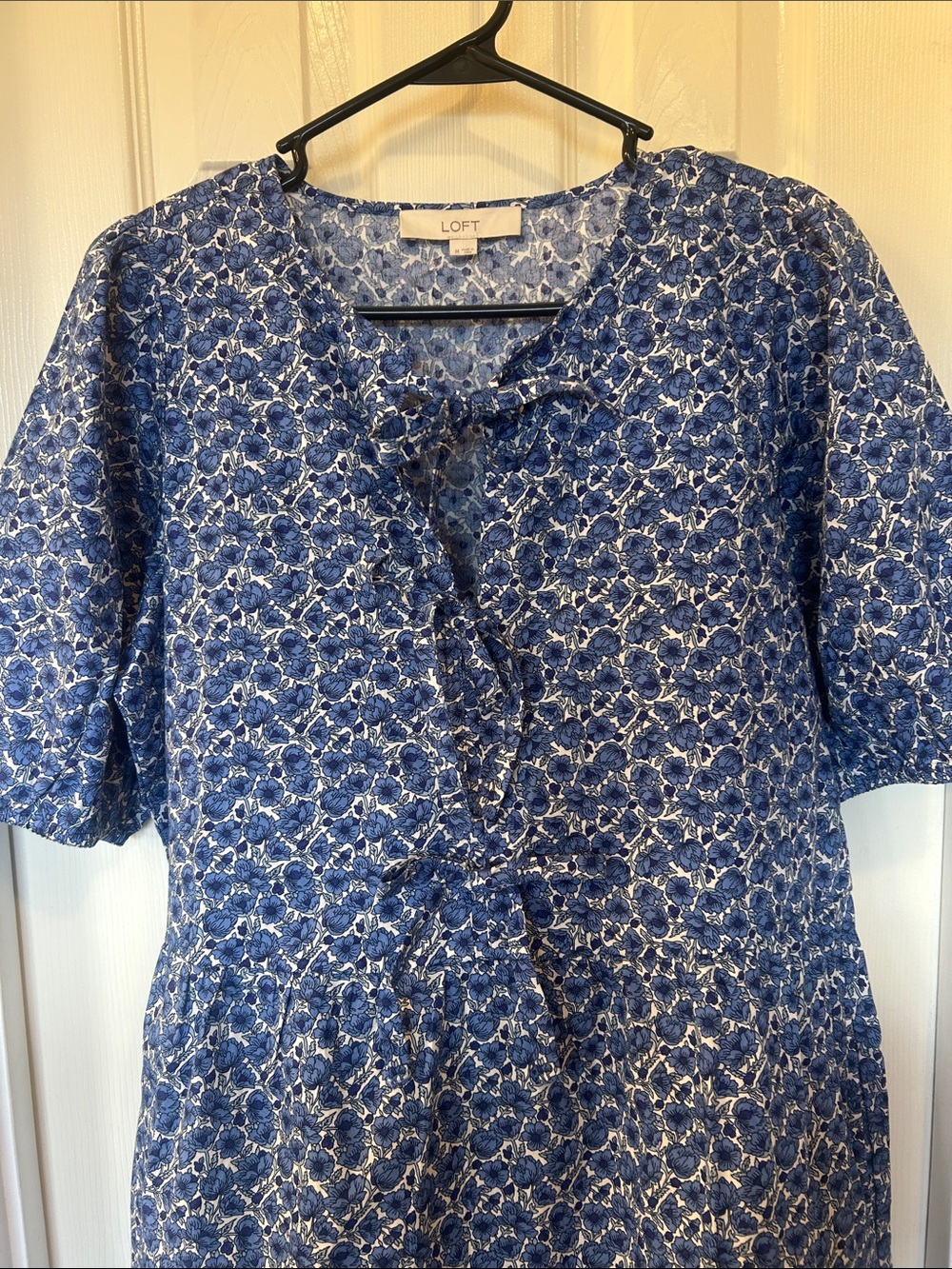 LOFT Navy & White Floral Short-Sleeve dress